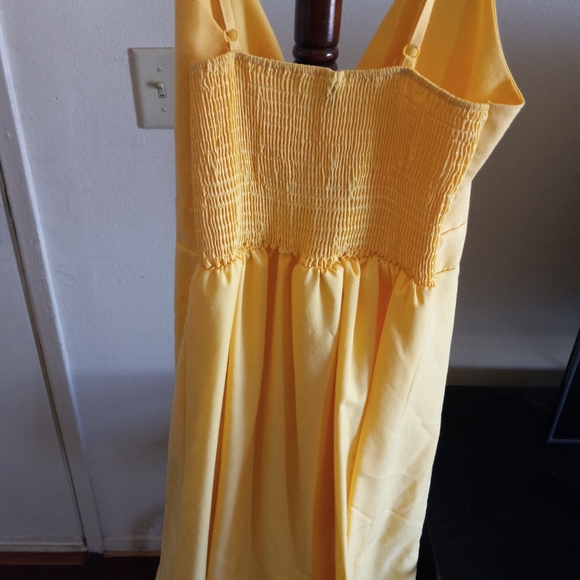 Spring Dress - Picture 5 of 6